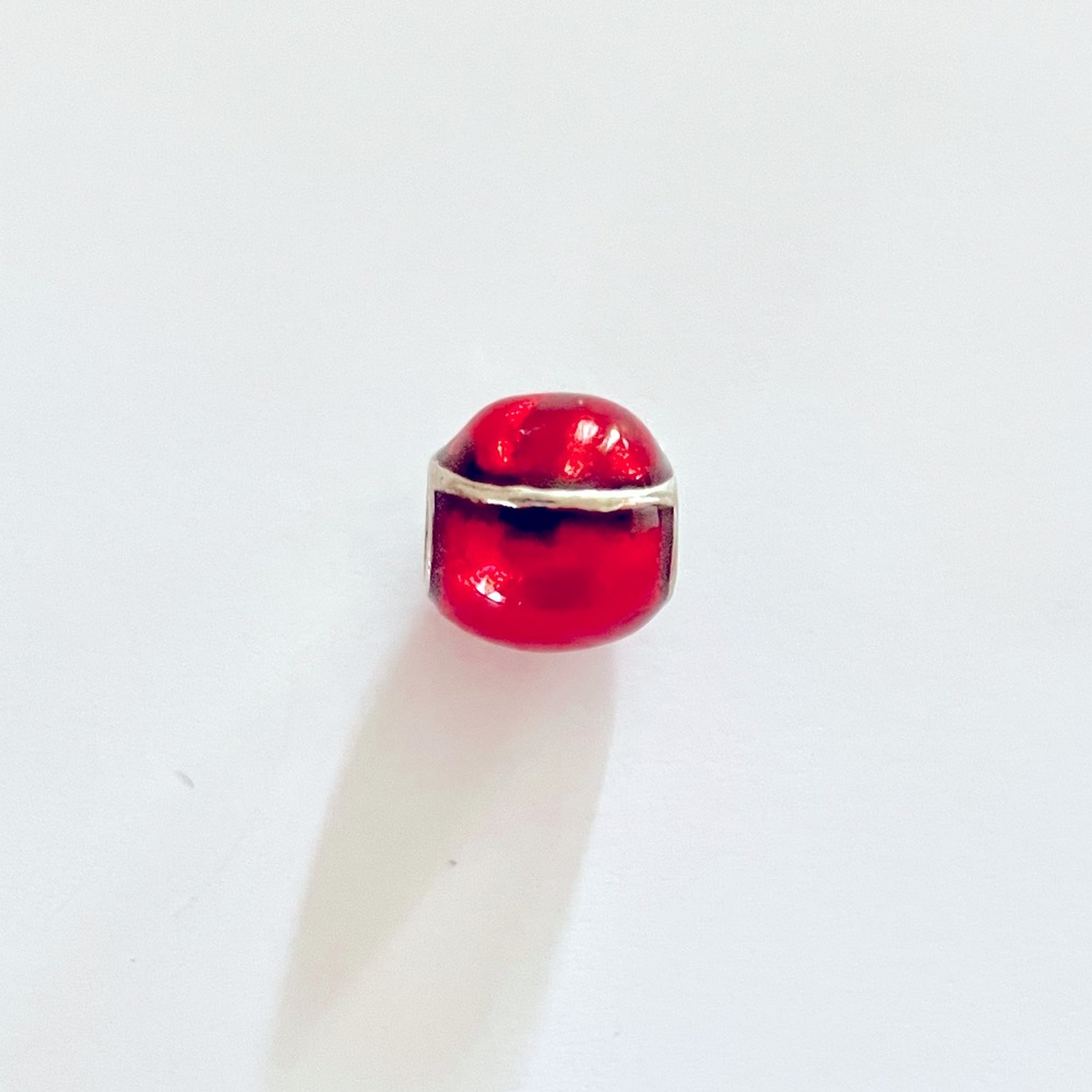 Pandora Jolly Santa Charm - Picture 4 of 5